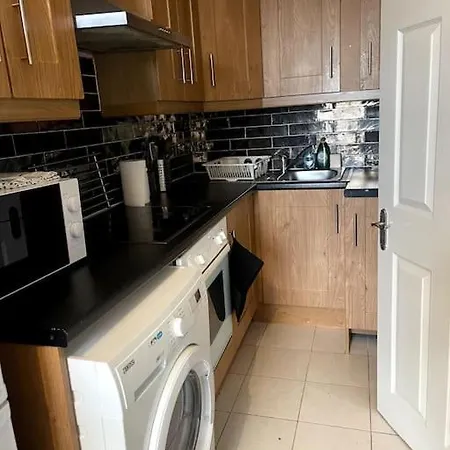 City Gem - Central & Stylish 1 Bed Apartmán *