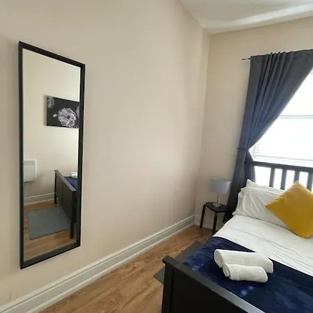 City Gem - Central & Stylish 1 Bed Lägenhet *