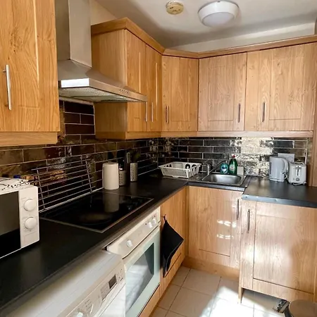 Daire City Gem - Central & Stylish 1 Bed *