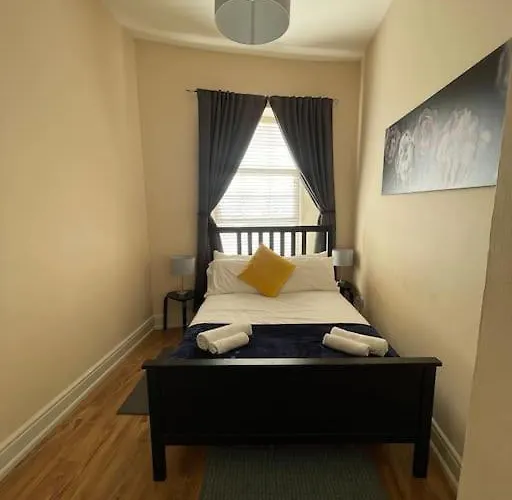 City Gem - Central & Stylish 1 Bed *