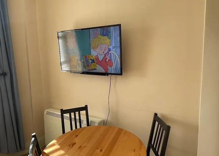 City Gem - Central & Stylish 1 Bed *