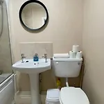 City Gem - Central & Stylish 1 Bed